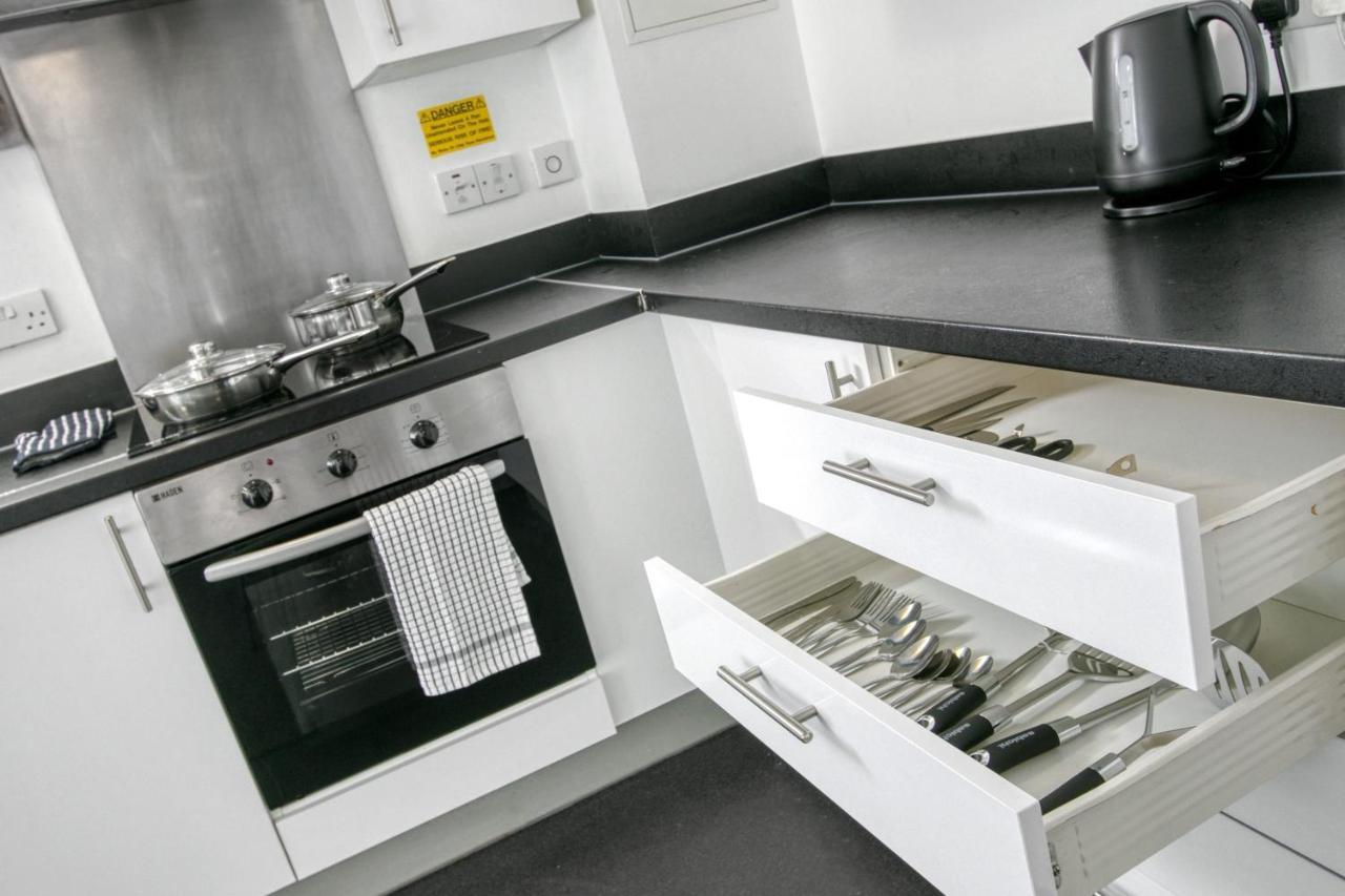Central Single Room With Shared Kitchen In Luton Luton  Exterior photo