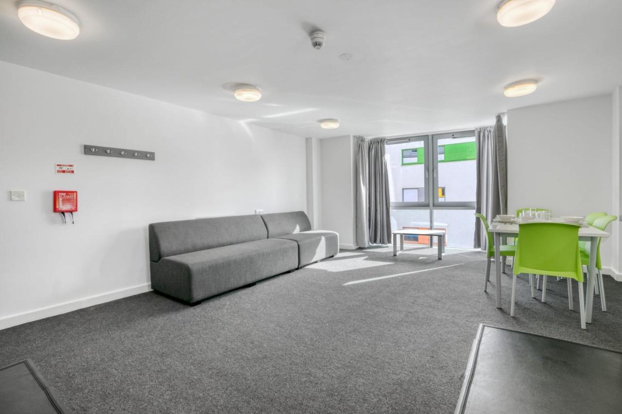 Central Single Room With Shared Kitchen In Luton Luton  Exterior photo